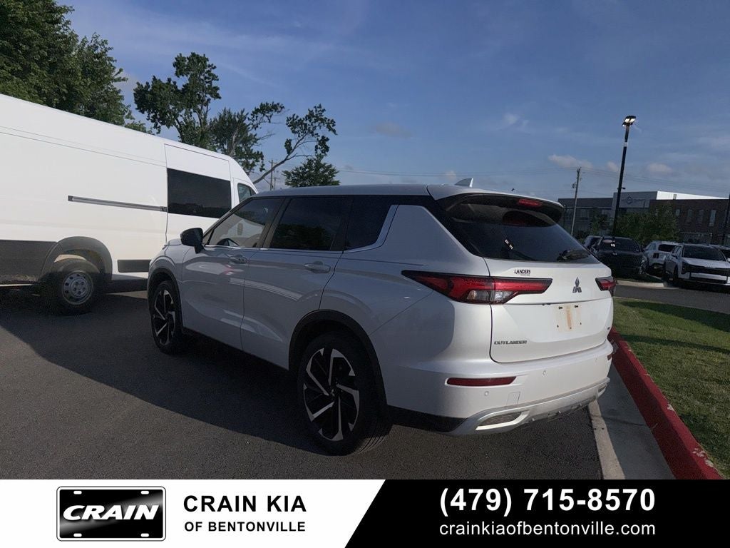 2022 Mitsubishi Outlander SE - 4WD / CLEAN CARFAX