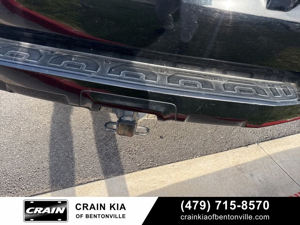 2017 Toyota 4Runner SR5 - 4WD / LIFTED!