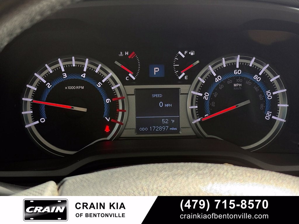 2018 Toyota 4Runner SR5 - 4WD / CLEAN CARFAX