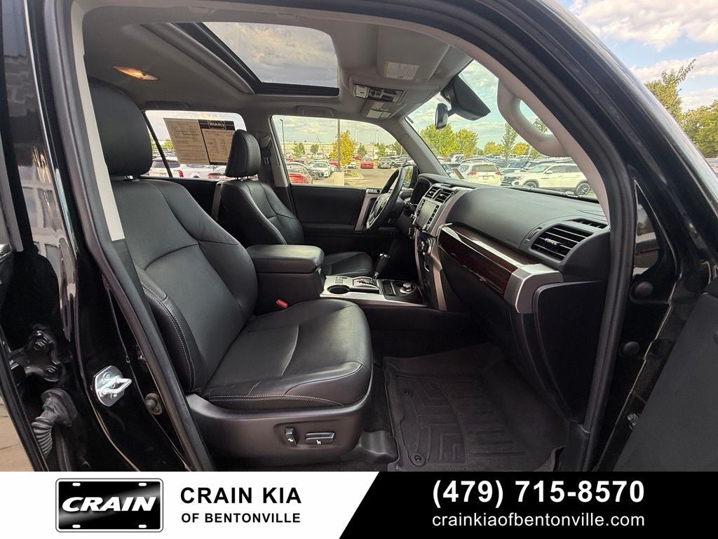 2021 Toyota 4Runner Limited - 4WD / SUNROOF / ONE OWNER