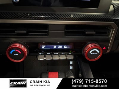 2025 Toyota 4Runner SR5 - 4WD / CLEAN CARFAX / ONE OWNER