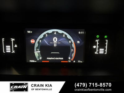 2025 Toyota 4Runner SR5 - 4WD / CLEAN CARFAX / ONE OWNER