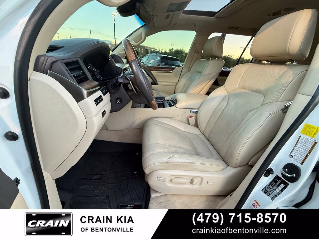2016 Lexus LX 570 - 4WD / SUNROOF
