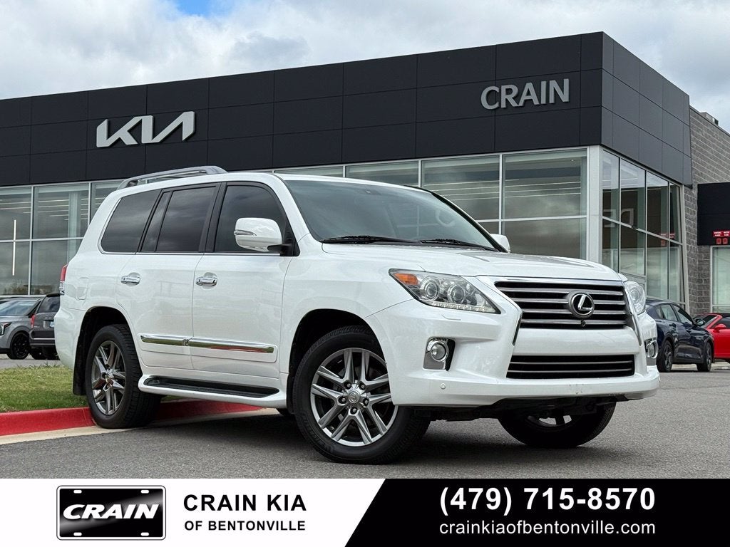 2013 Lexus LX 570 - 4WD / SUNROOF / CLEAN CARFAX