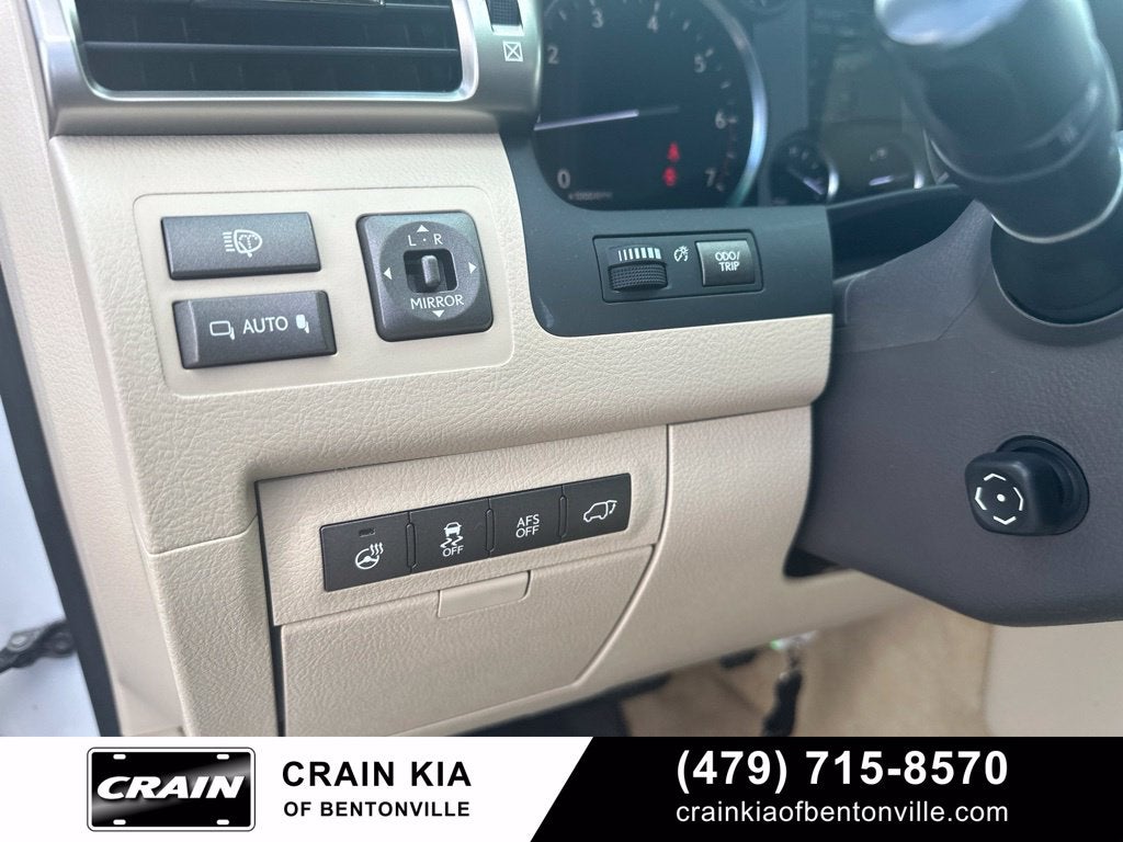 2013 Lexus LX 570 - 4WD / SUNROOF / CLEAN CARFAX