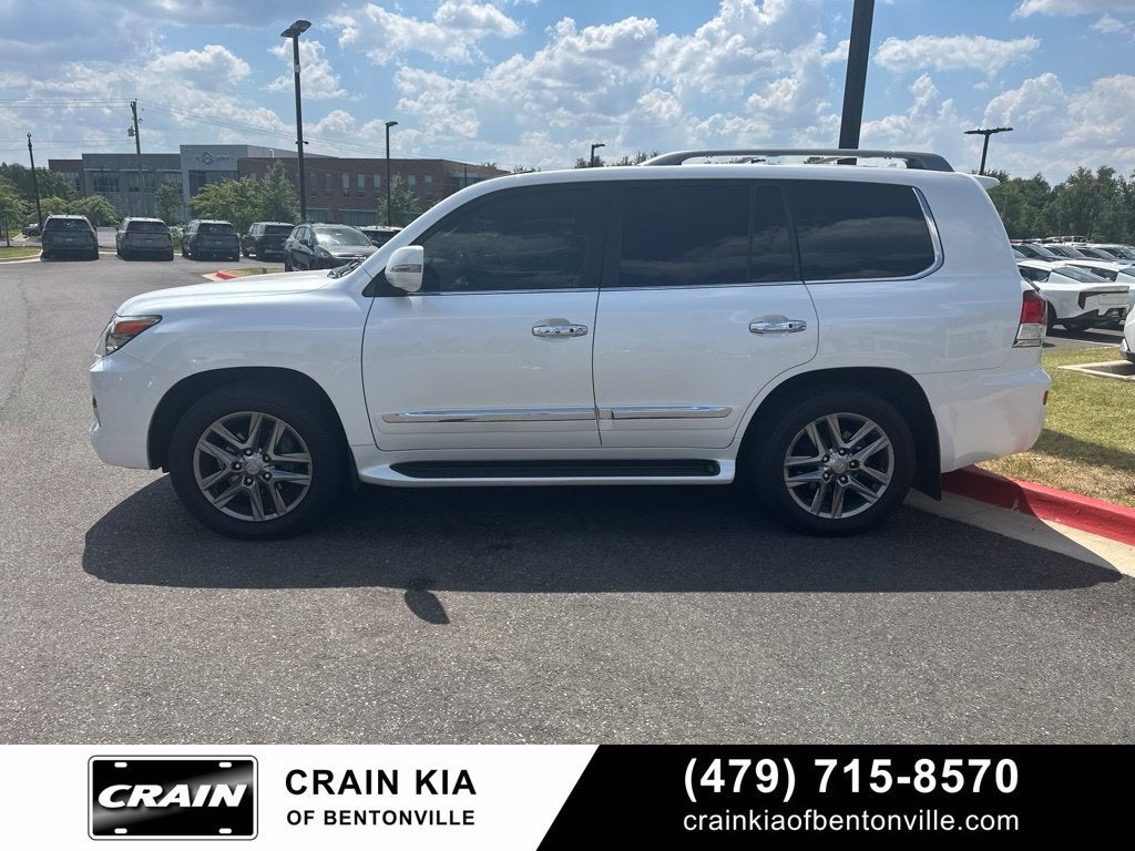 2013 Lexus LX 570 - 4WD / SUNROOF / CLEAN CARFAX