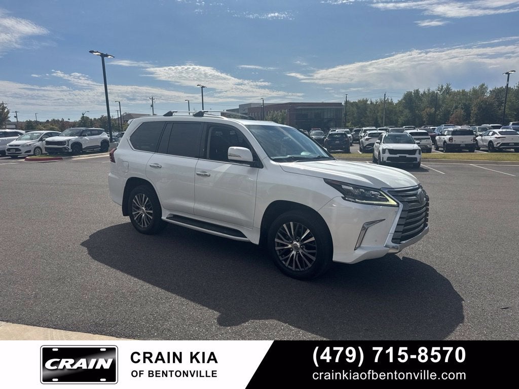 2016 Lexus LX 570 | LUXURY PACKAGE | CLEAN CARFAX!