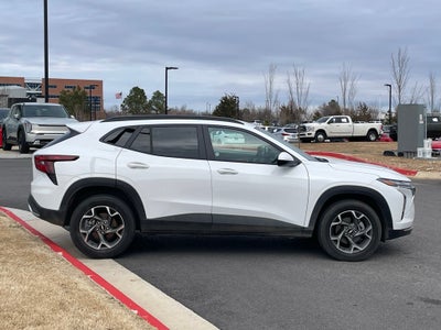 2025 Chevrolet Trax LT - CLEAN CARFAX / ONE OWNER