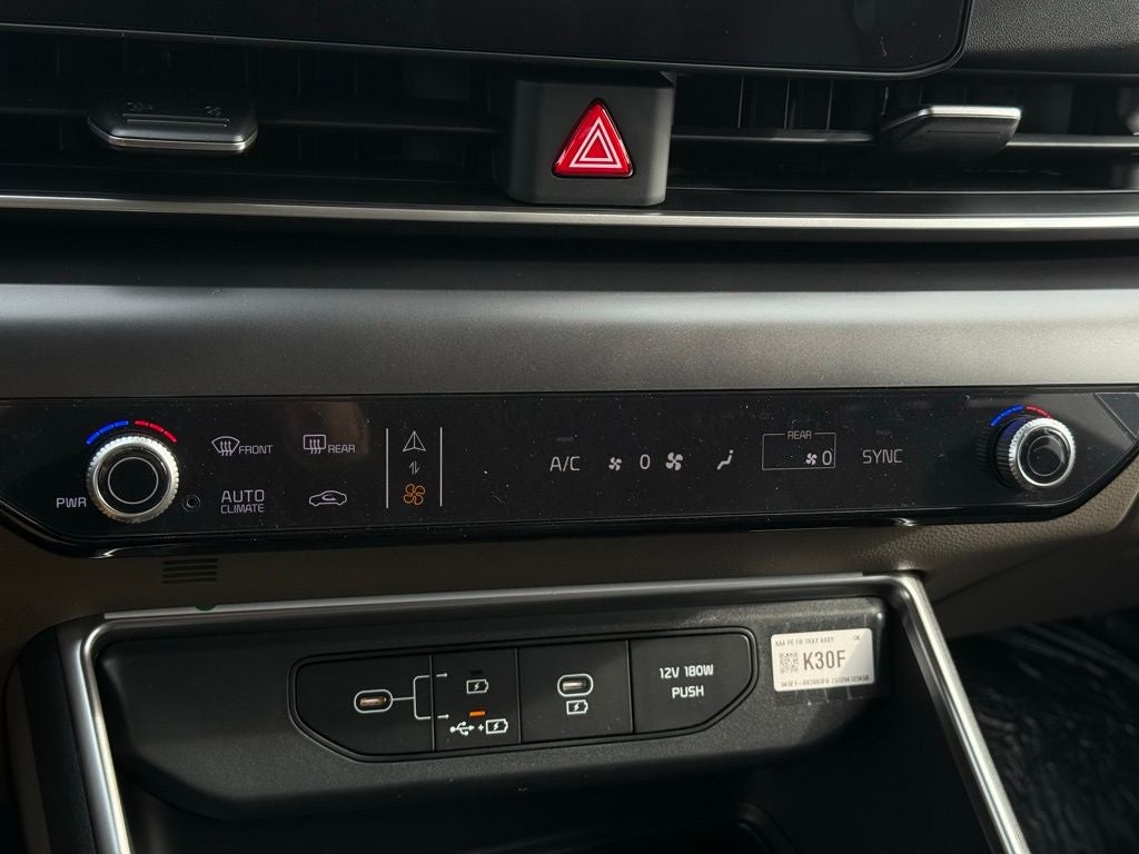 2026 Kia Carnival LXS