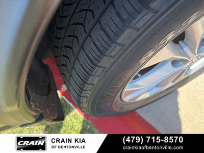 2016 Nissan Rogue SV - AWD / CLEAN CARFAX