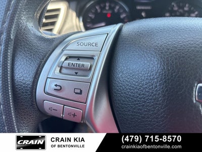 2016 Nissan Rogue SV - AWD / CLEAN CARFAX