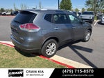 2016 Nissan Rogue SV - AWD / CLEAN CARFAX