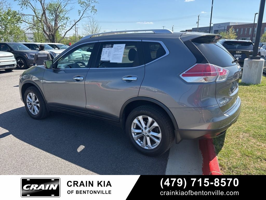 2016 Nissan Rogue SV - AWD / CLEAN CARFAX