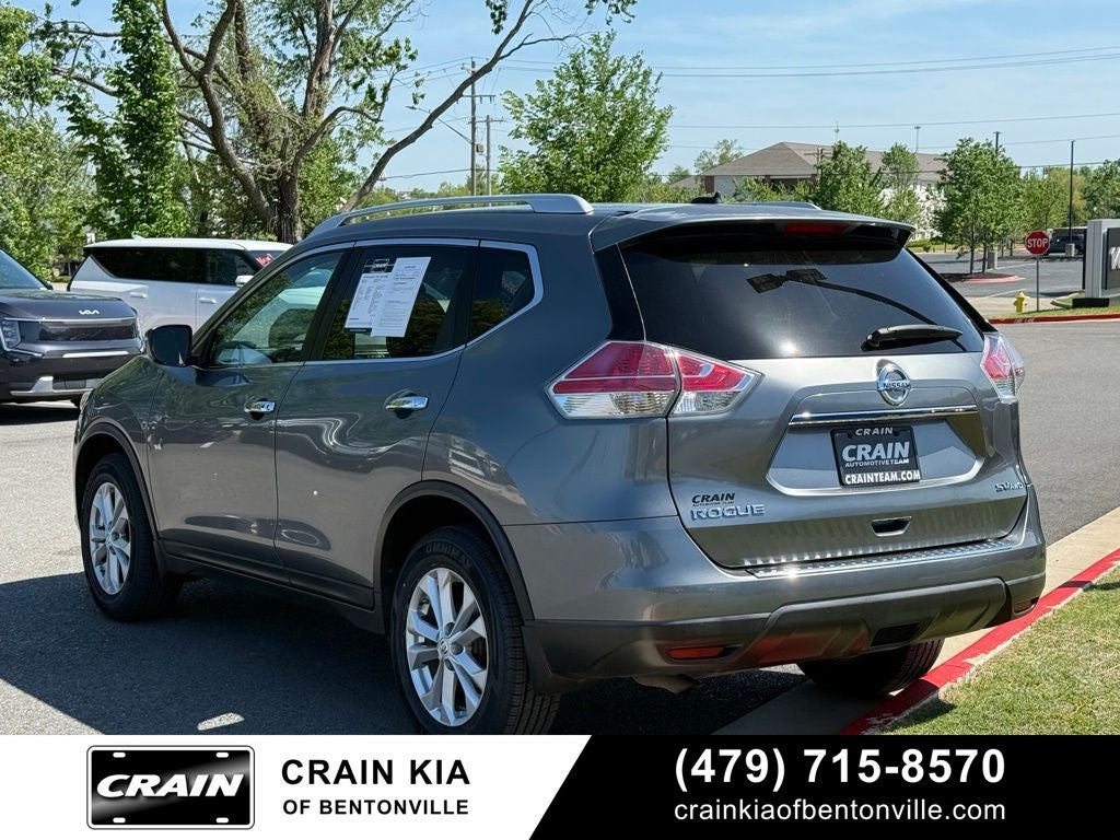 2016 Nissan Rogue SV - AWD / CLEAN CARFAX