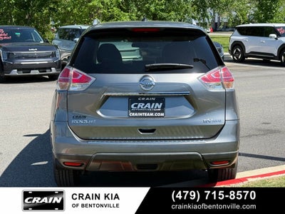 2016 Nissan Rogue SV - AWD / CLEAN CARFAX