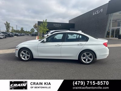 2015 BMW 3 Series 328i xDrive - AWD / SUNROOF