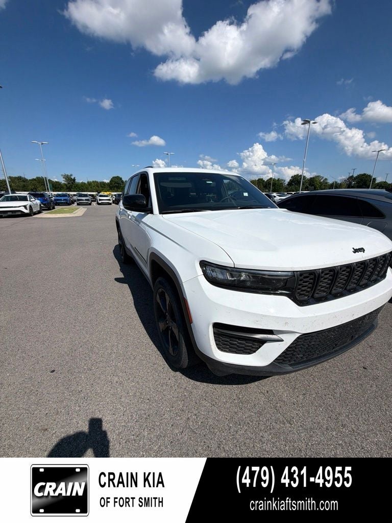 2023 Jeep Grand Cherokee Altitude X 4X4 / HEATED SEATS