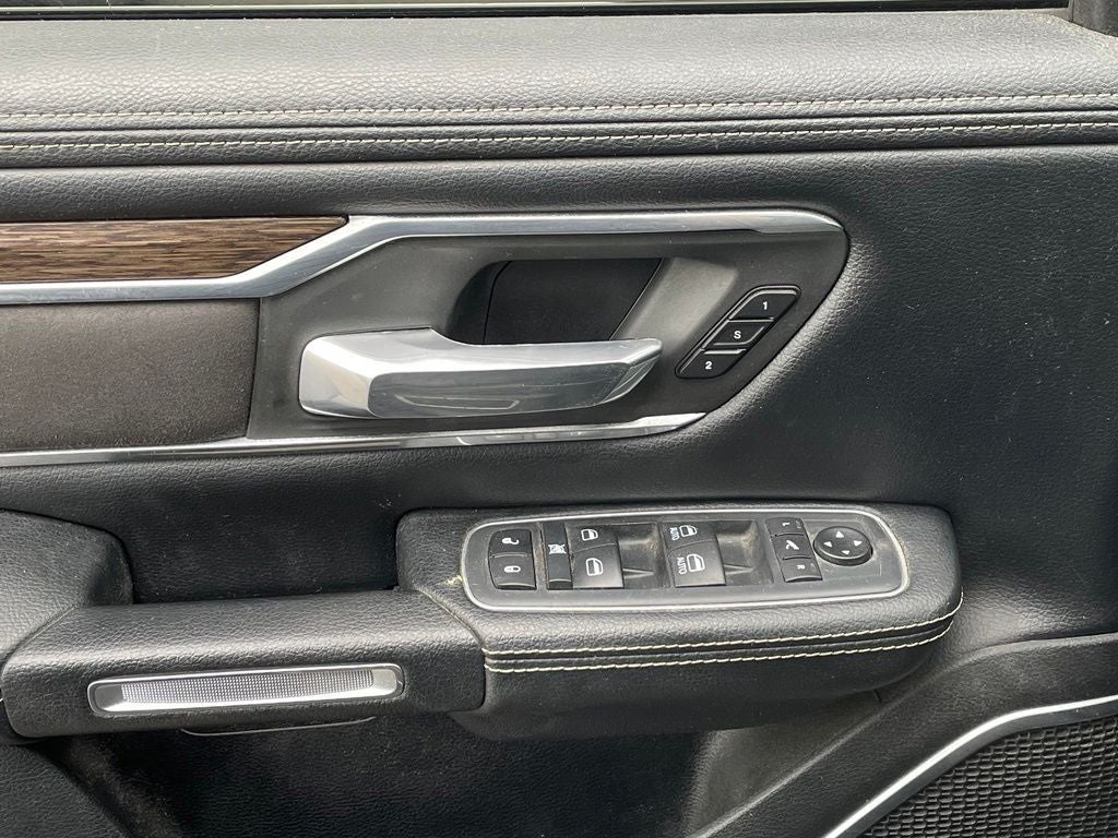 2020 RAM 1500 Laramie 4X4 / COOLED SEATS / CLEAN CARFAX