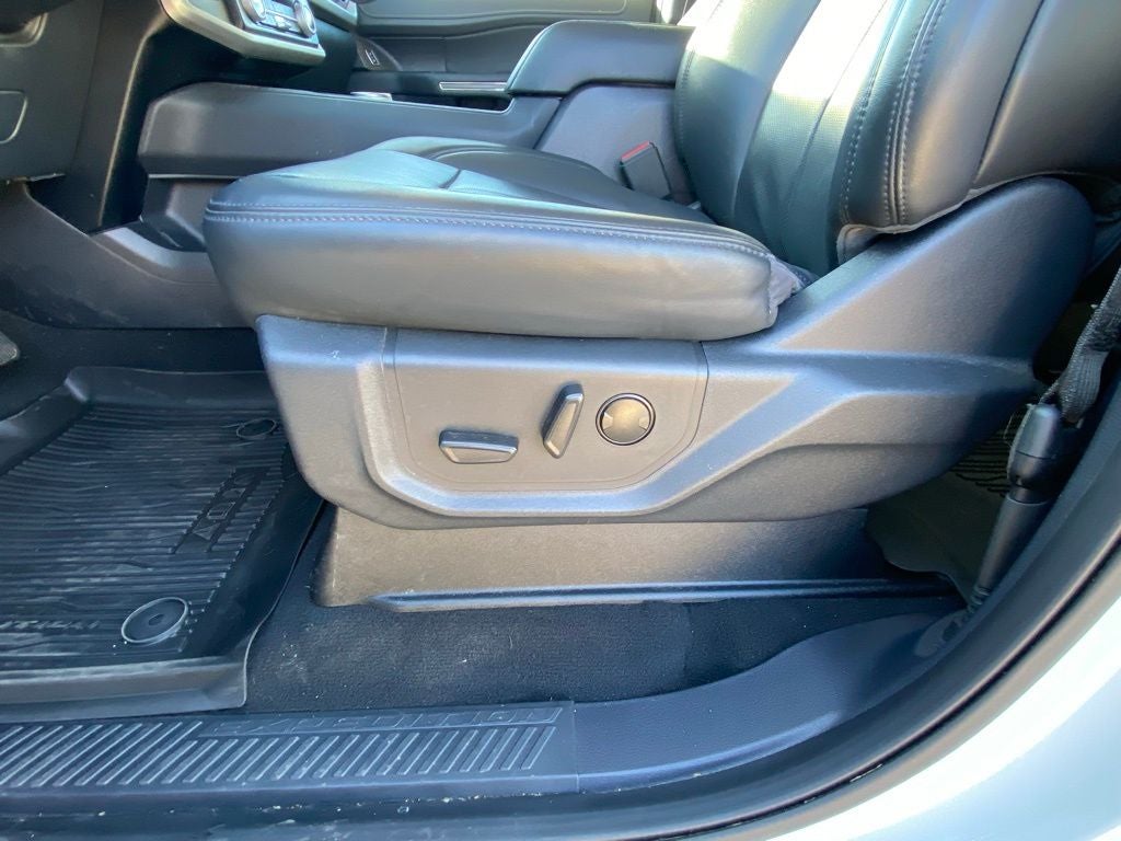 2024 Ford Expedition XLT HEATED SEATS / COOLED SEATS / NAV