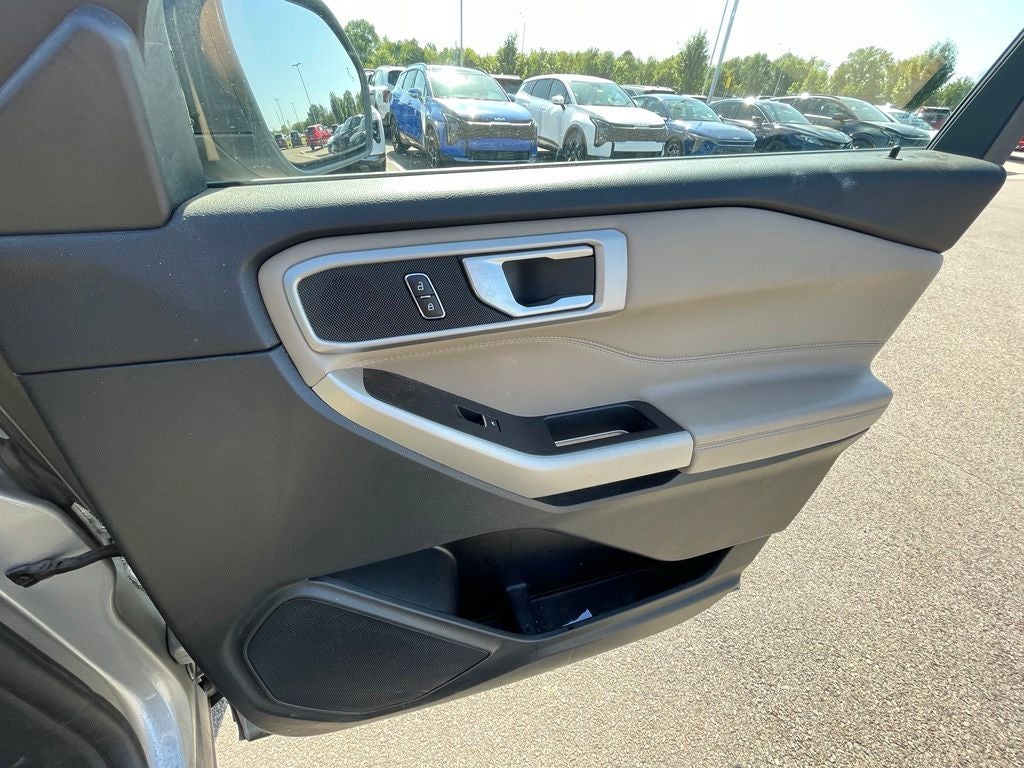 2023 Ford Explorer XLT HEATED SEATS / ONE OWNER