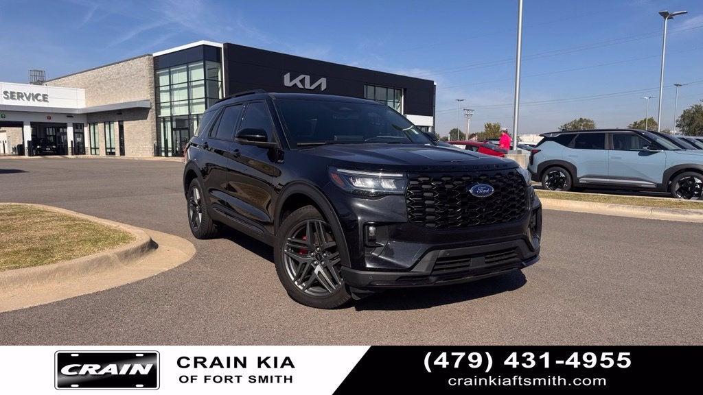 2025 Ford Explorer ST-Line