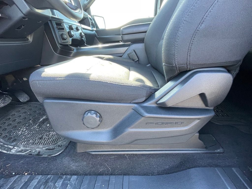 2025 Ford F-150 STX ONE OWNER / CLEAN CARFAX