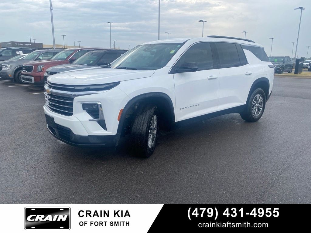 2024 Chevrolet Traverse LT