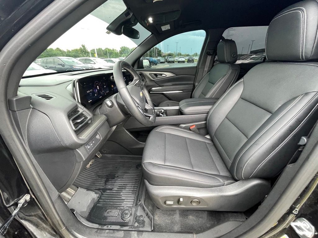 2025 Chevrolet Traverse LT CLEAN CARFAX / ONE OWNER