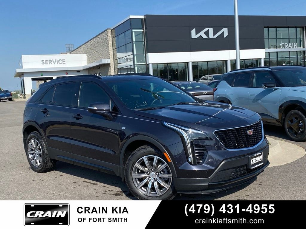 2023 Cadillac XT4 Sport ONE OWNER / HEATED SEATS / SUNROOF
