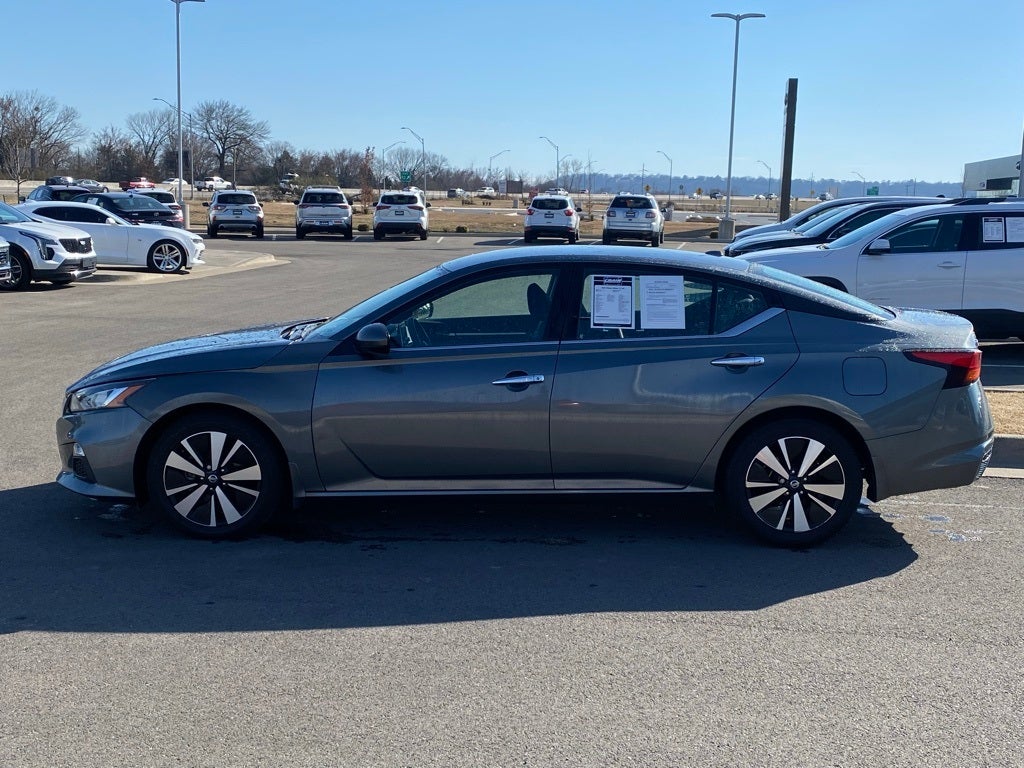 2022 Nissan Altima 2.5 SV