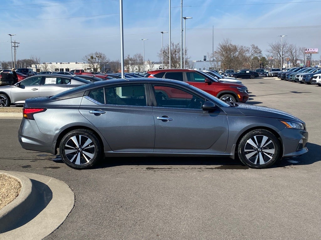 2022 Nissan Altima 2.5 SV