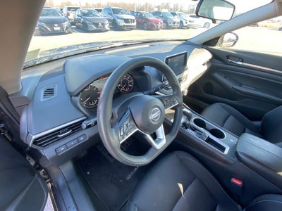 2022 Nissan Altima 2.5 SV