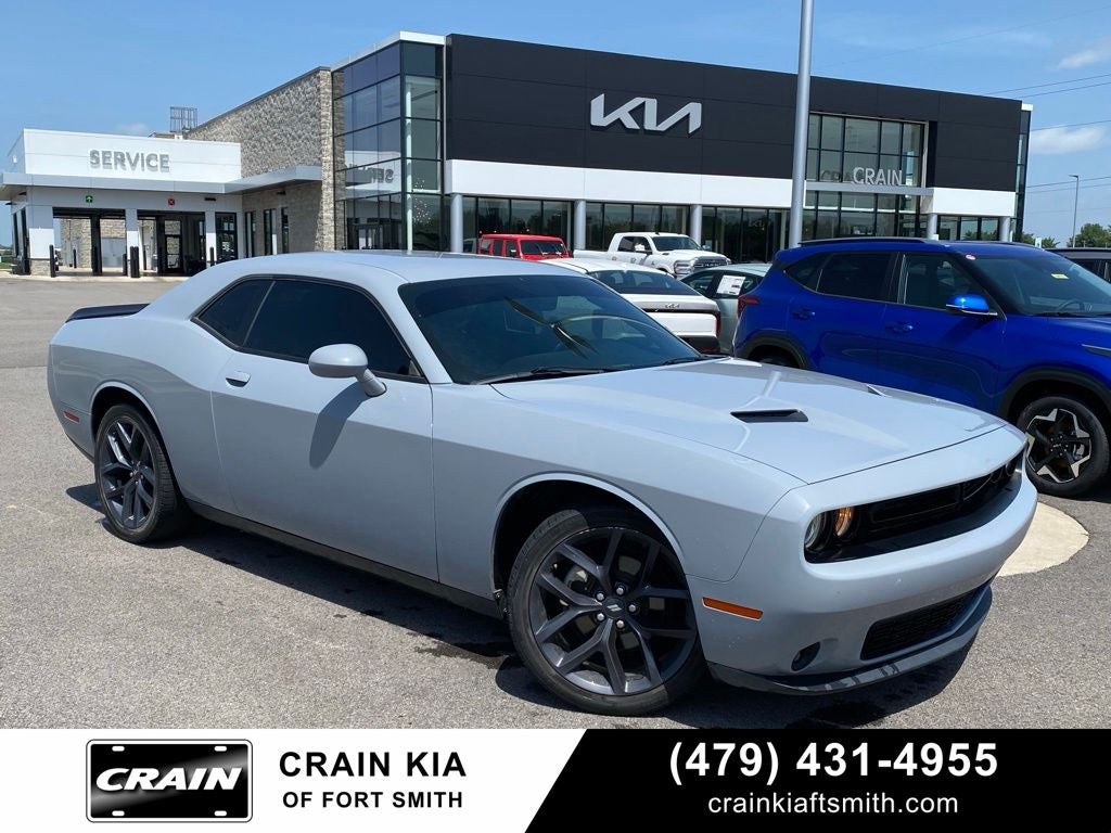 2021 Dodge Challenger SXT Auto's photo