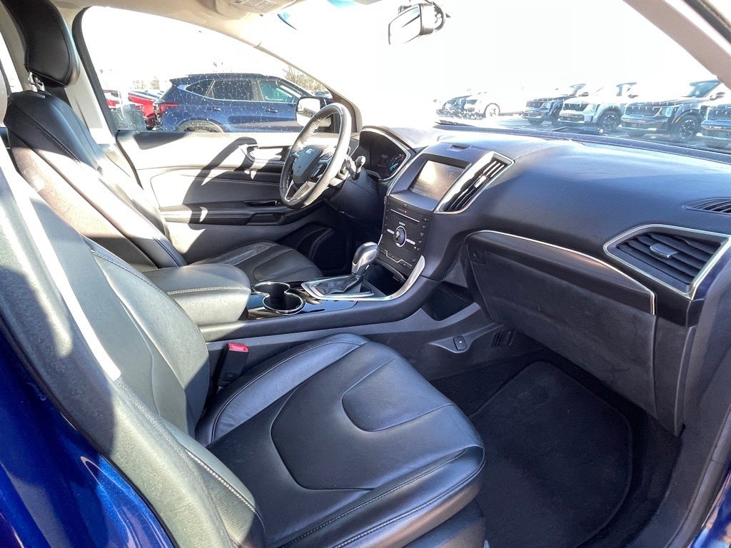 2015 Ford Edge Titanium VERY CLEAN / LOW PAYMENTS