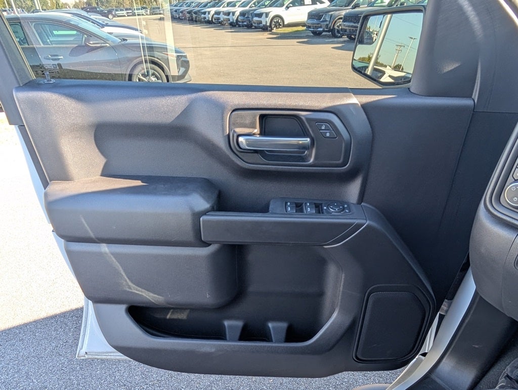 2024 Chevrolet Silverado 1500 Custom 4X4 / ONE OWNER