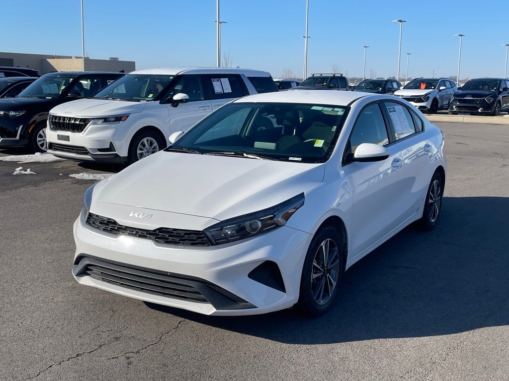 2024 Kia Forte LXS CPO / ONE OWNER