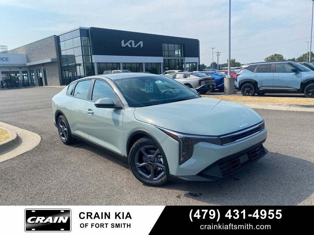 2026 Kia K4 LXS