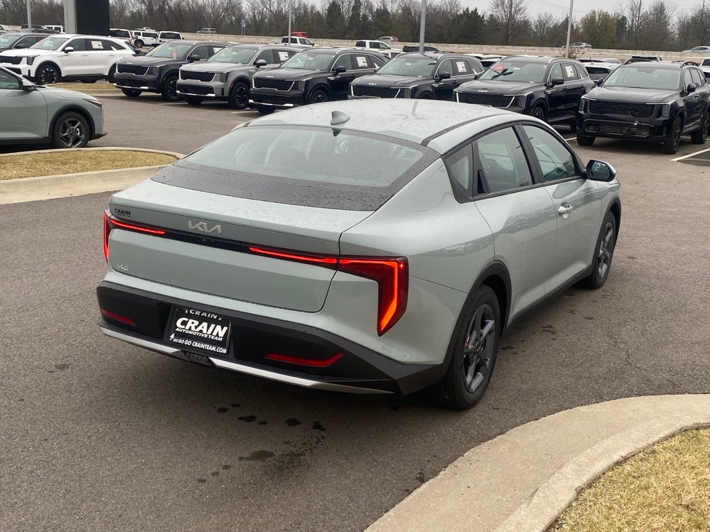 2025 Kia K4 LXS