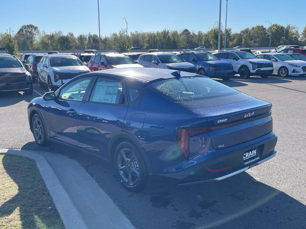 2026 Kia K4 LXS