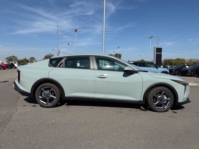 2027 Kia K4 LXS