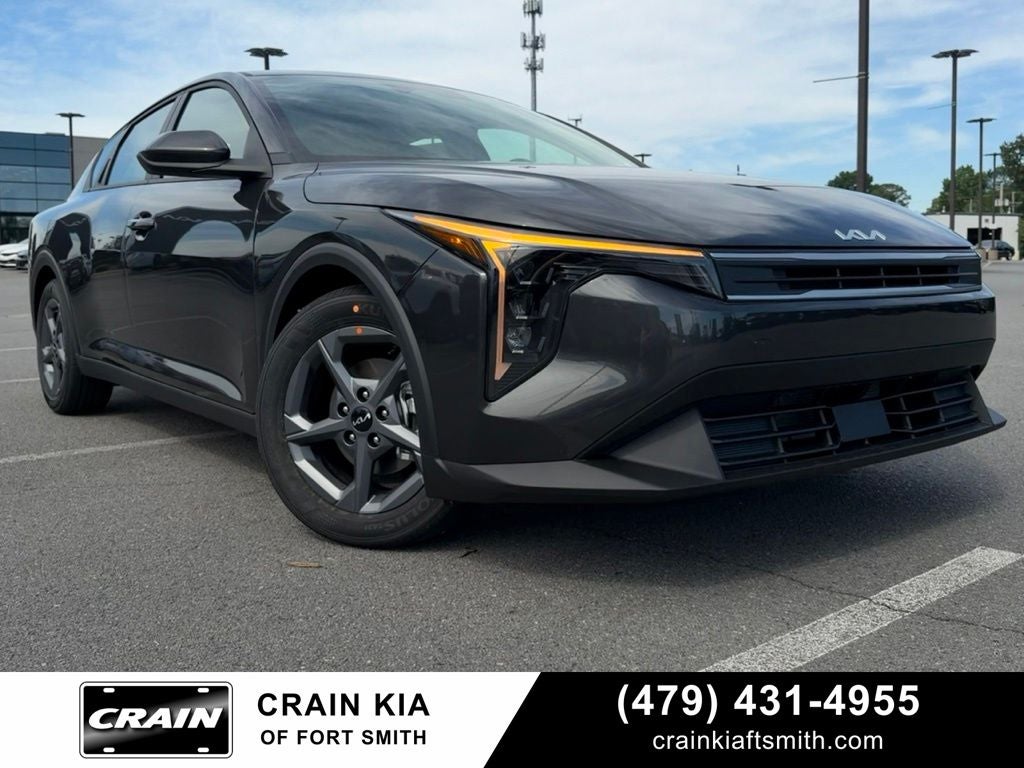 2026 Kia K4 LXS AT's photo