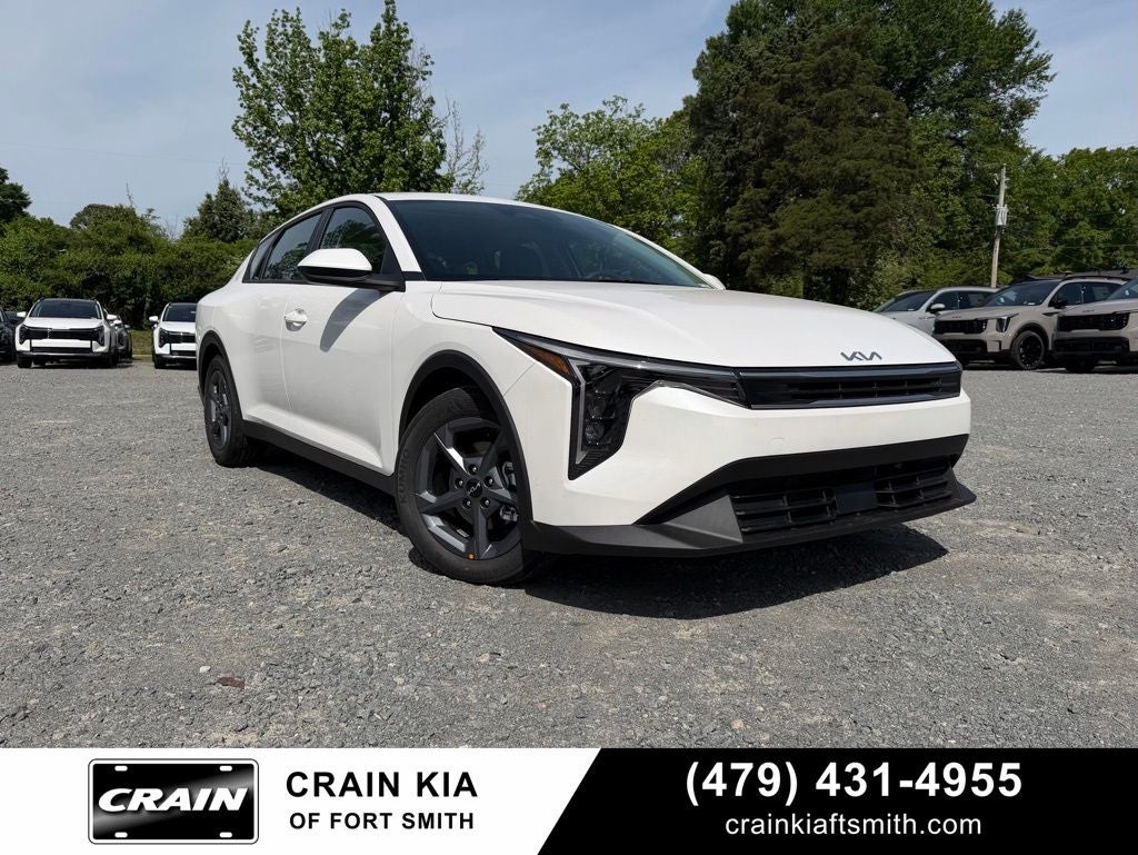 2026 Kia K4 LXS AT's photo