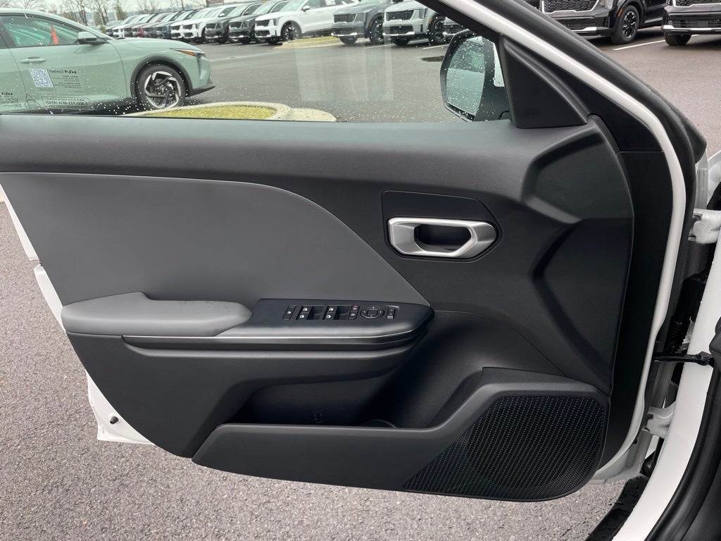 2025 Kia K4 LX
