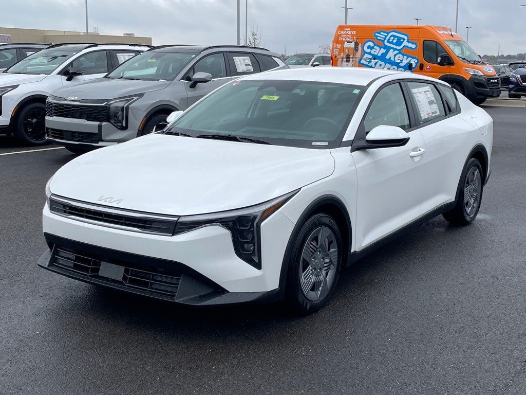 2025 Kia K4 LX
