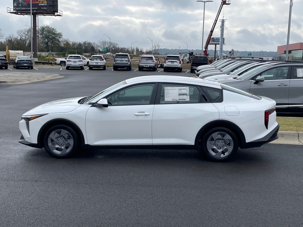 2025 Kia K4 LX