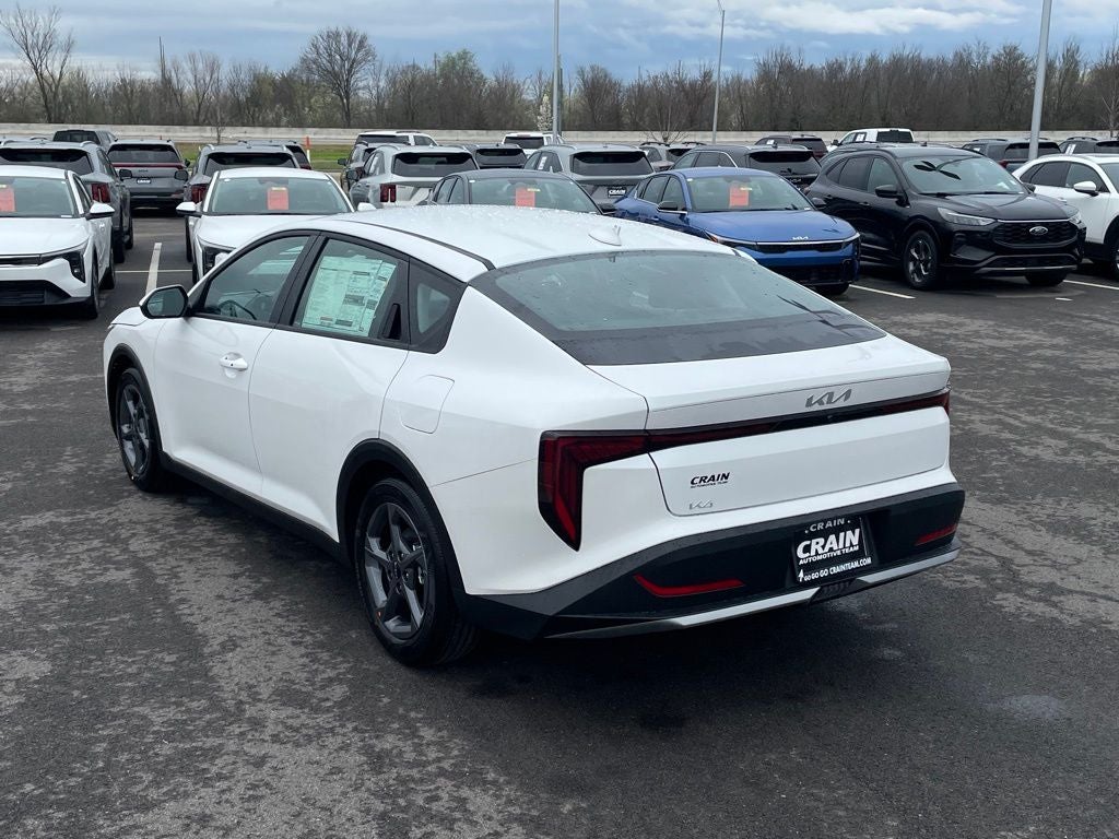 2026 Kia K4 LXS