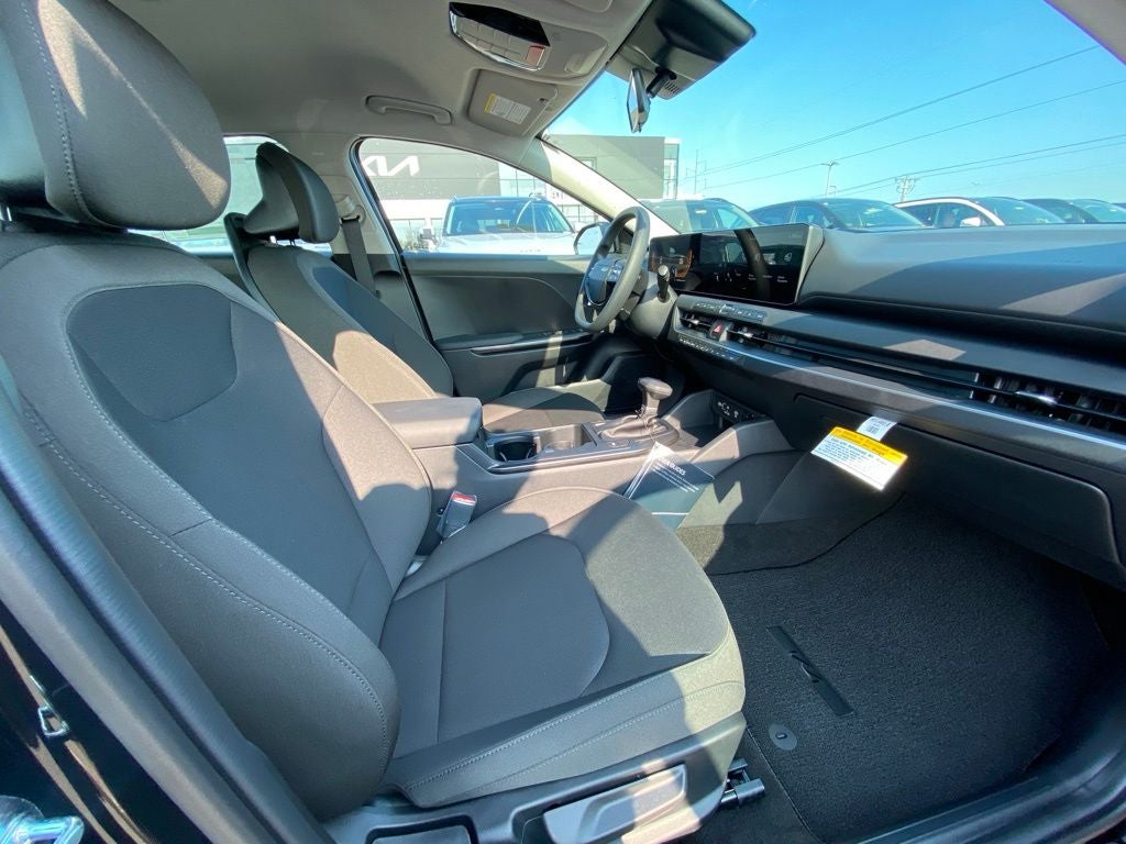 2026 Kia K4 LX