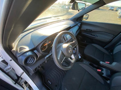 2020 Nissan Kicks S CLEAN CARFAX / LOW PAYMENTS