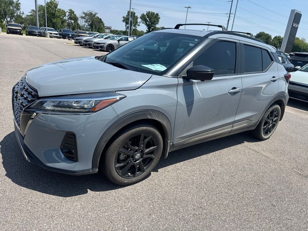 2021 Nissan Kicks SR