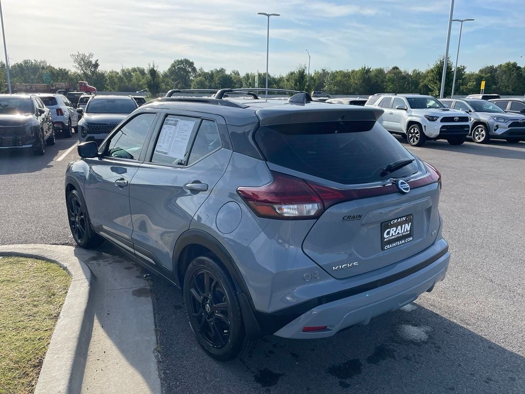 2021 Nissan Kicks SR